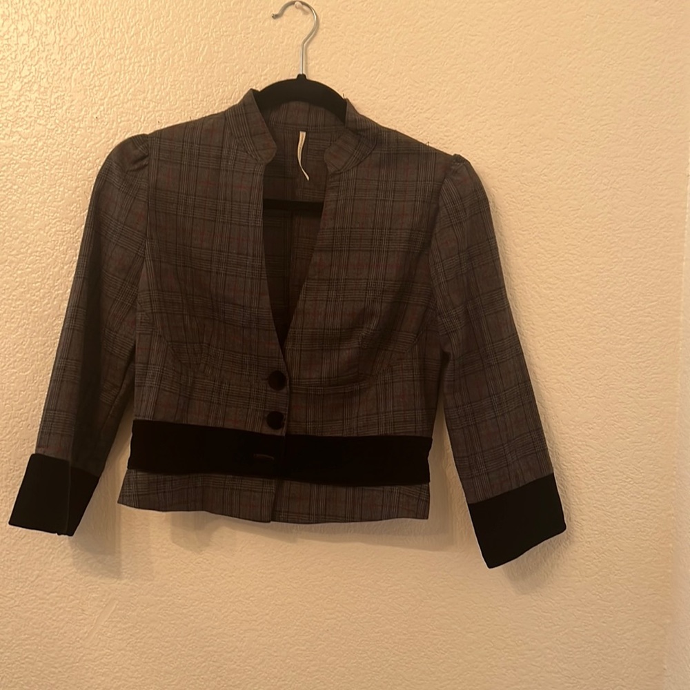 Black checkered blazer with velvet